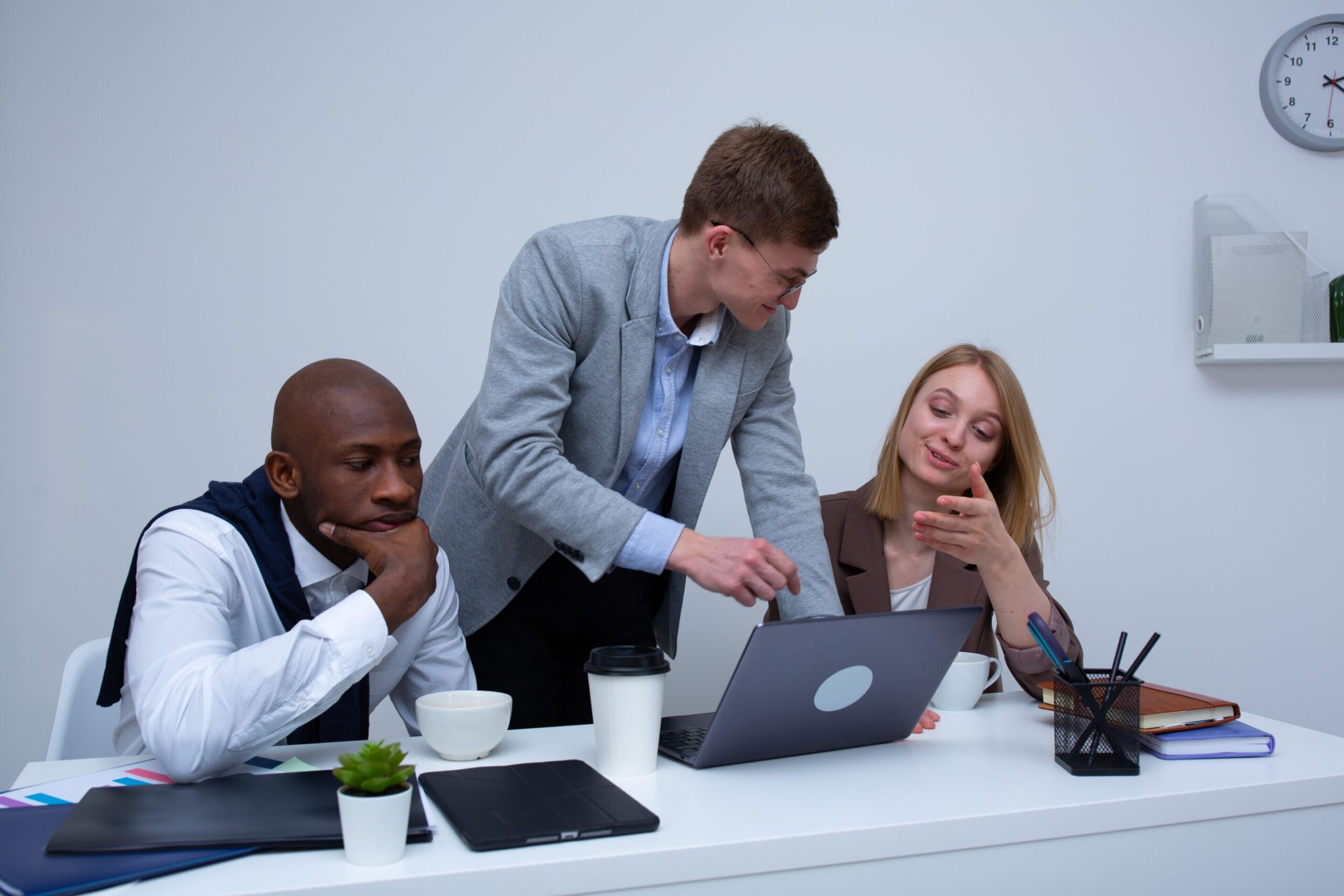 Unlocking the Power of Multi-Touch Attribution Methods: Beyond First-Touch vs Last-Touch Methods
