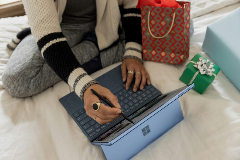 Online shopping with Tik Tok shop